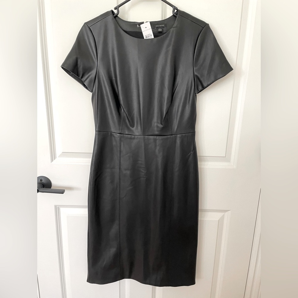 NWT Ann Taylor Faux Leather Shift Dress 🖤